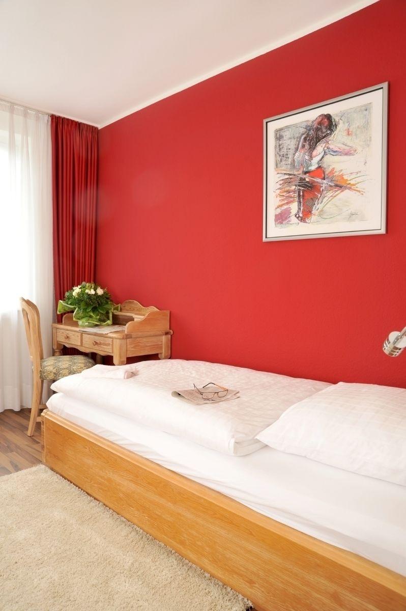 Stadthotel Langenfeld ランゲンフェルト エクステリア 写真