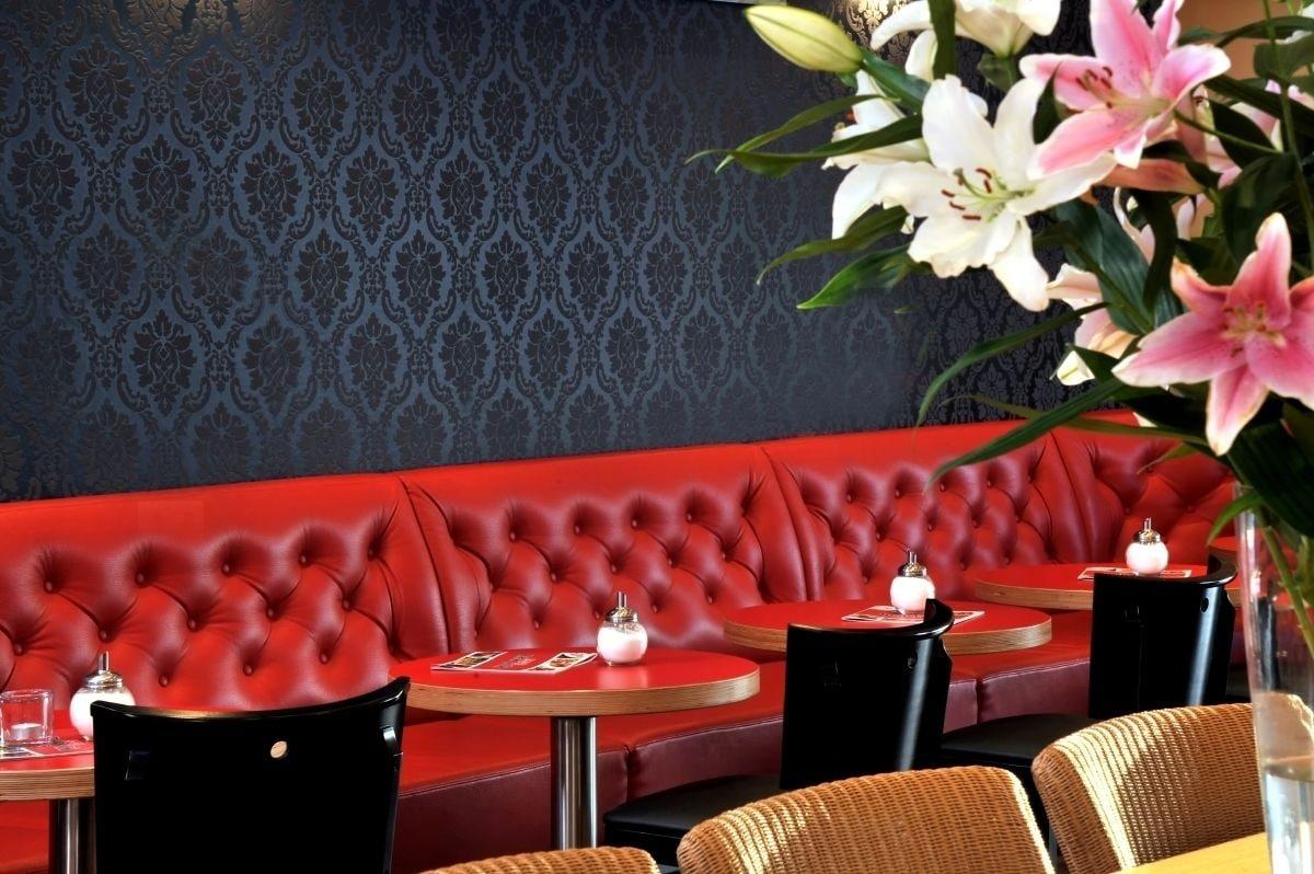 Stadthotel Langenfeld ランゲンフェルト エクステリア 写真